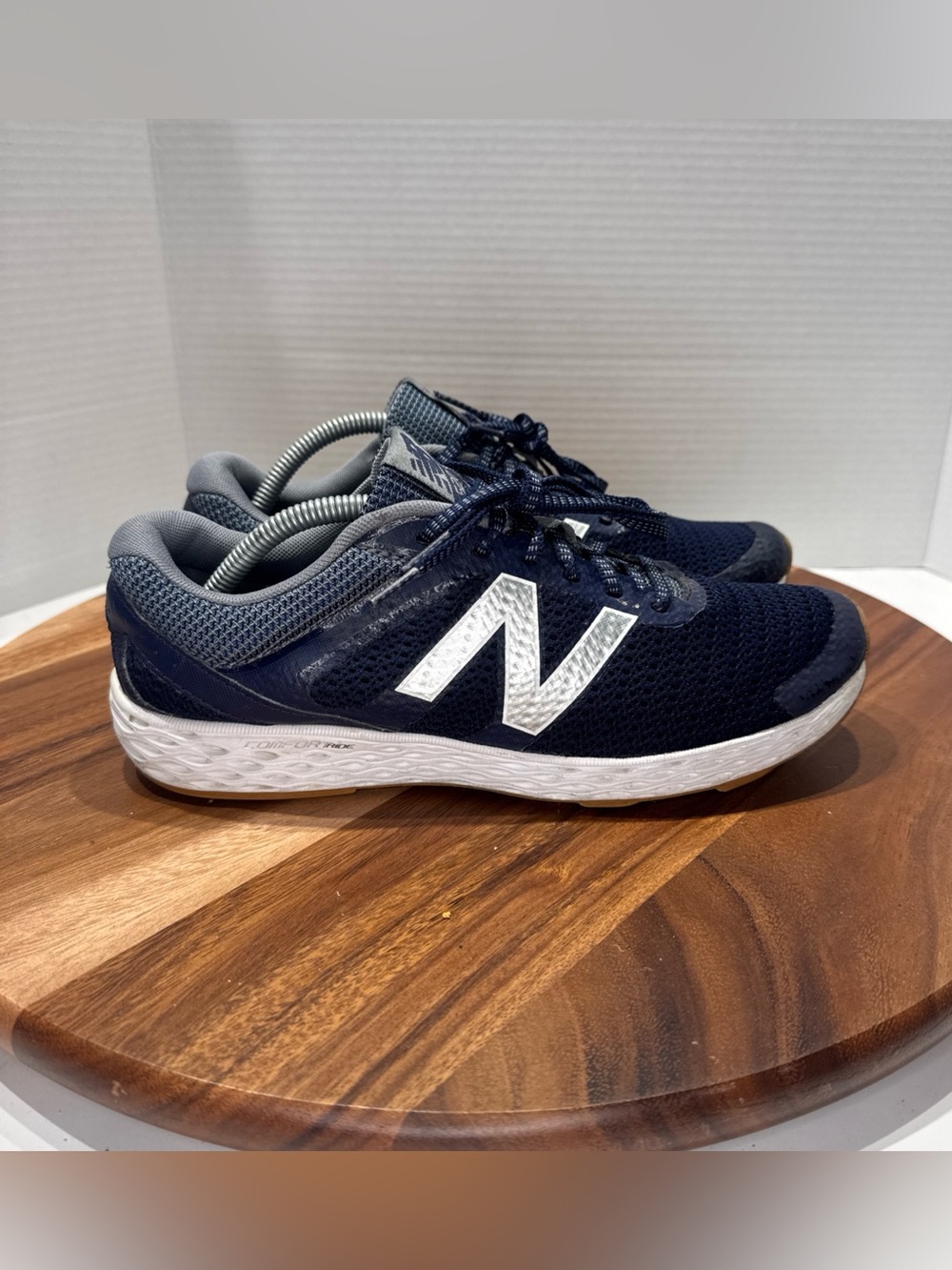 New Balance 520 v3 Sneakers Men’s Size 8.5 Blue Running Shoes M520RN3